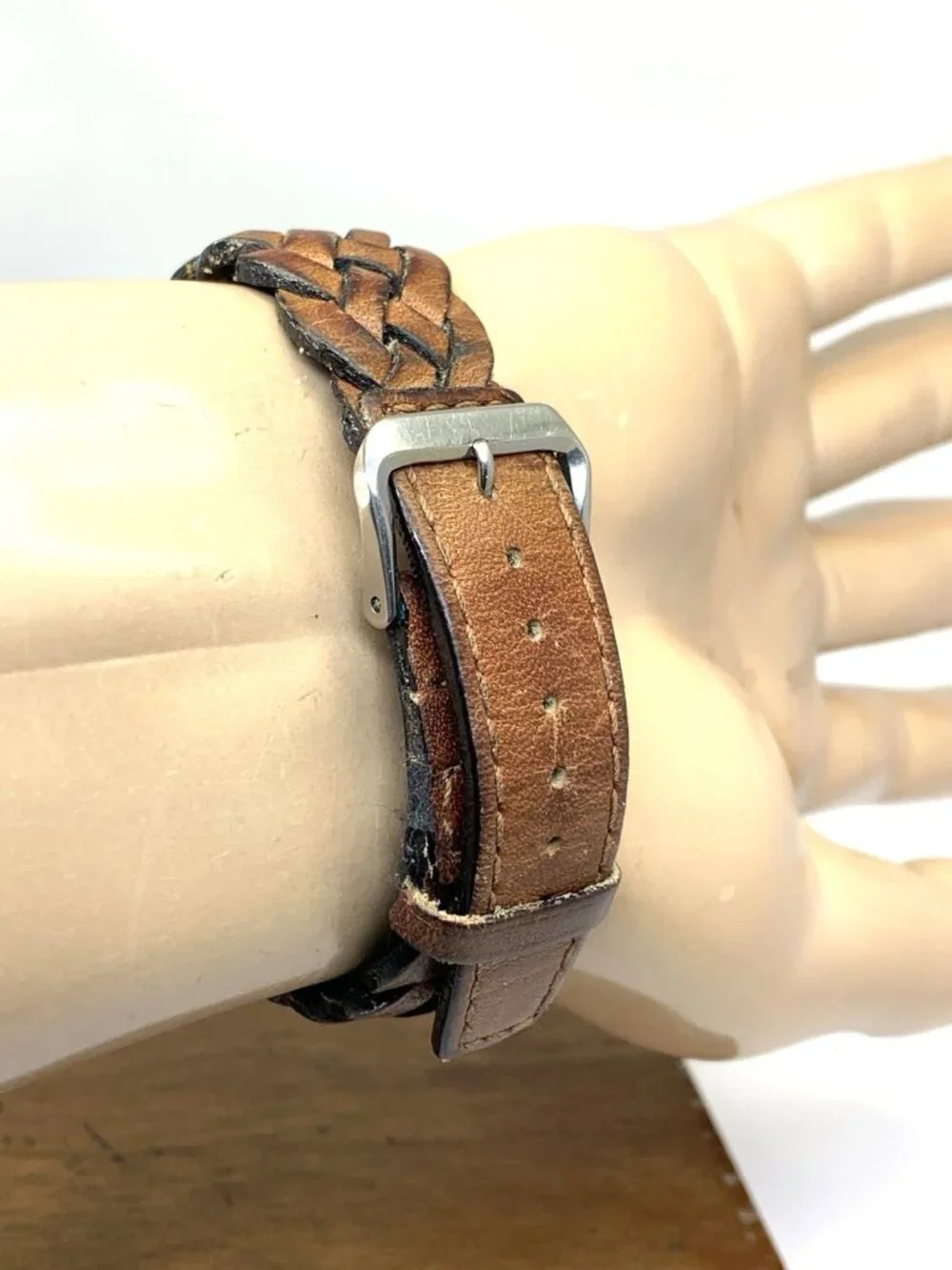 Victorinox Swiss Army Unisex Field Watch Quartz White Dial Brown Leather 34mm